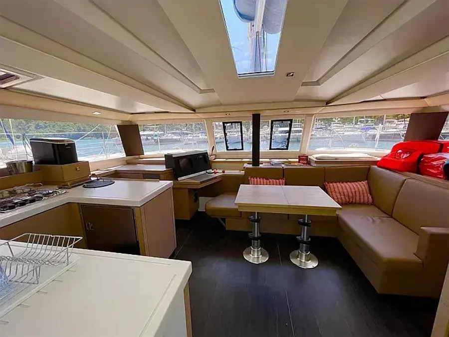 Fountaine Pajot Astrea 42 — photo 17