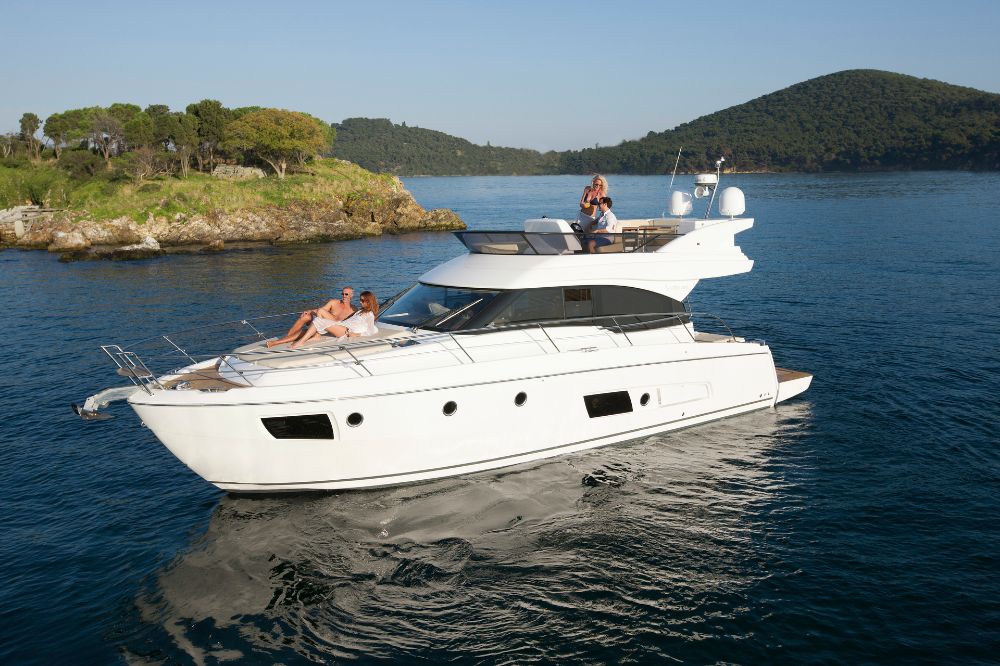Bavaria Virtess 420 Fly — photo 4