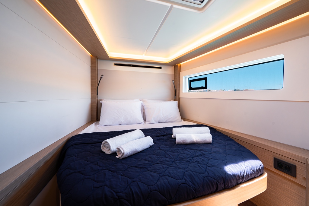 Lagoon 46 - 4 + 2 cab. — photo 13