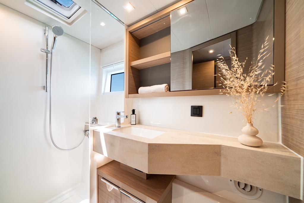 Lagoon 46 - 4 + 2 cab. — photo 17