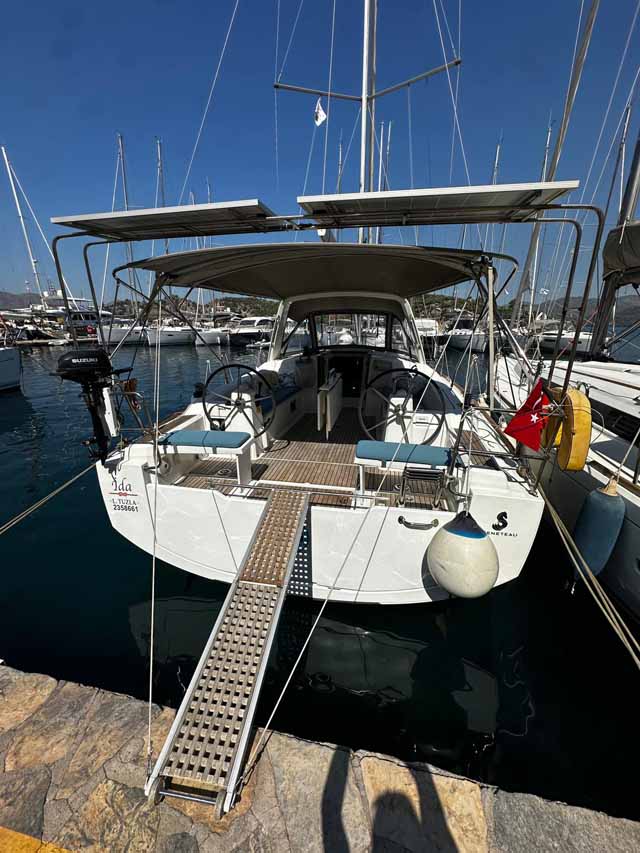 Oceanis 38.1 — photo 4