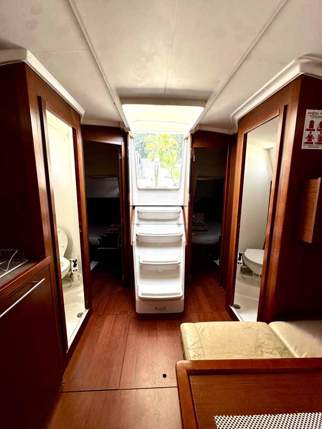 Oceanis 38.1 — photo 12