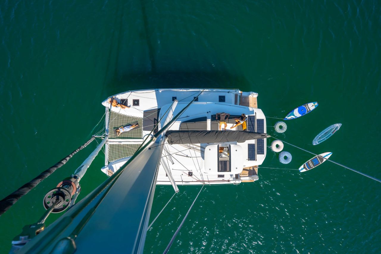 Lagoon 43 - 3 + 2 cab. — photo 4