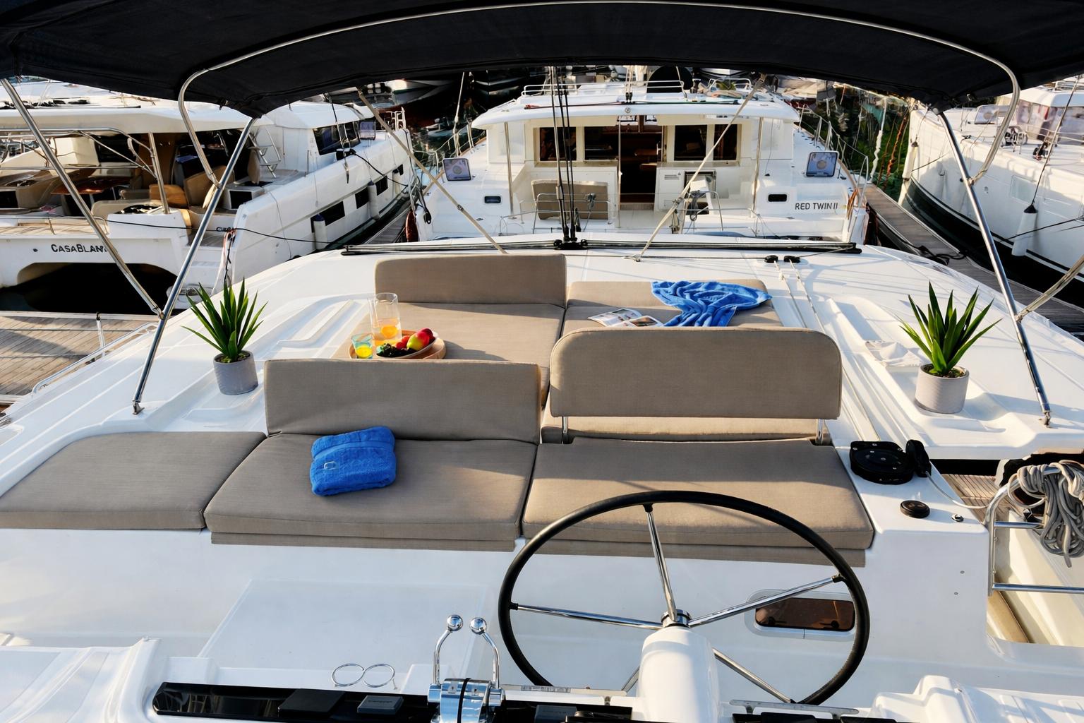 Lagoon 46 - 4 + 2 cab. — photo 8
