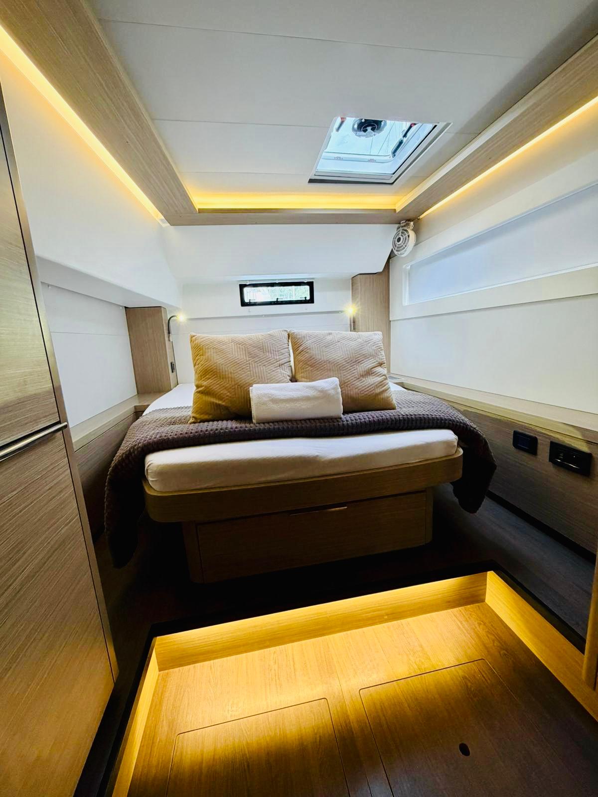 Lagoon 46 - 4 + 2 cab. — photo 17