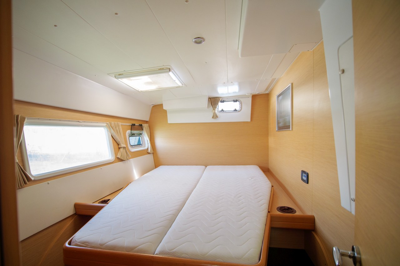 Lagoon 420 - 4 + 2 cab. — photo 19