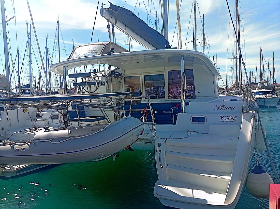 Lagoon 400 S2 — photo 6