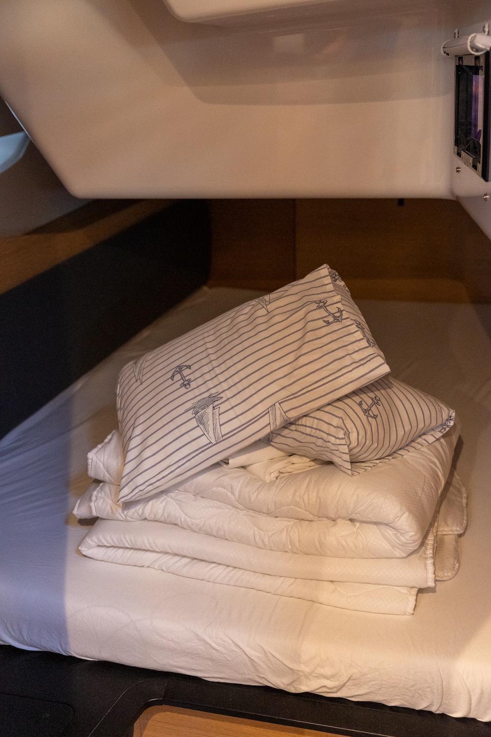 Elan E6 — photo 19