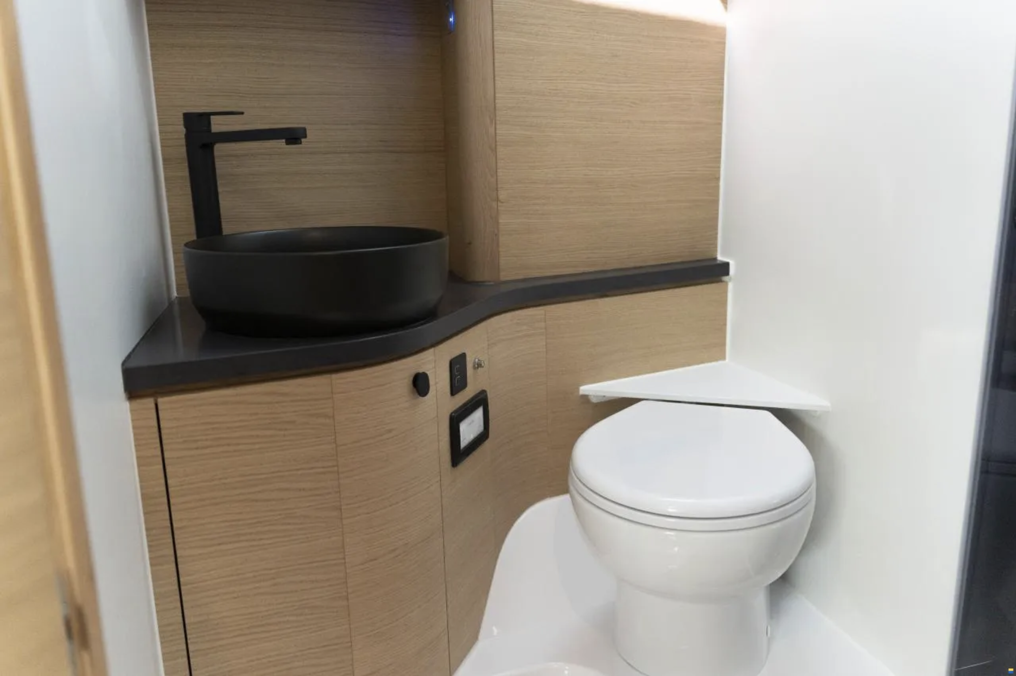 Elan E6 — photo 14