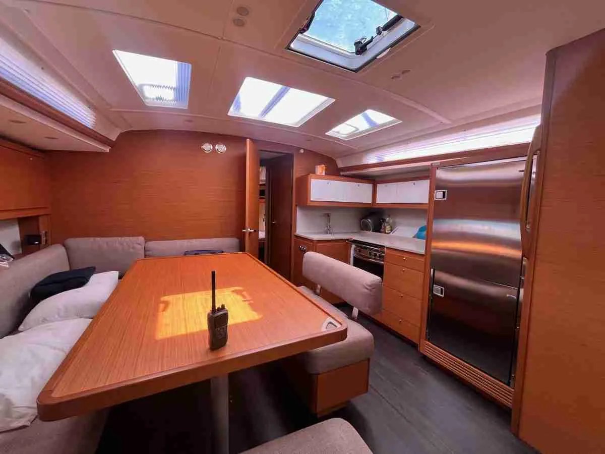 Dufour 470 - 5 + 1 cab. — photo 5