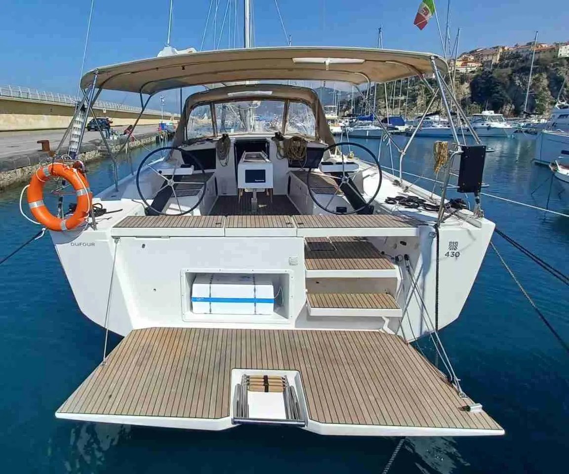 Dufour 430 — photo 3