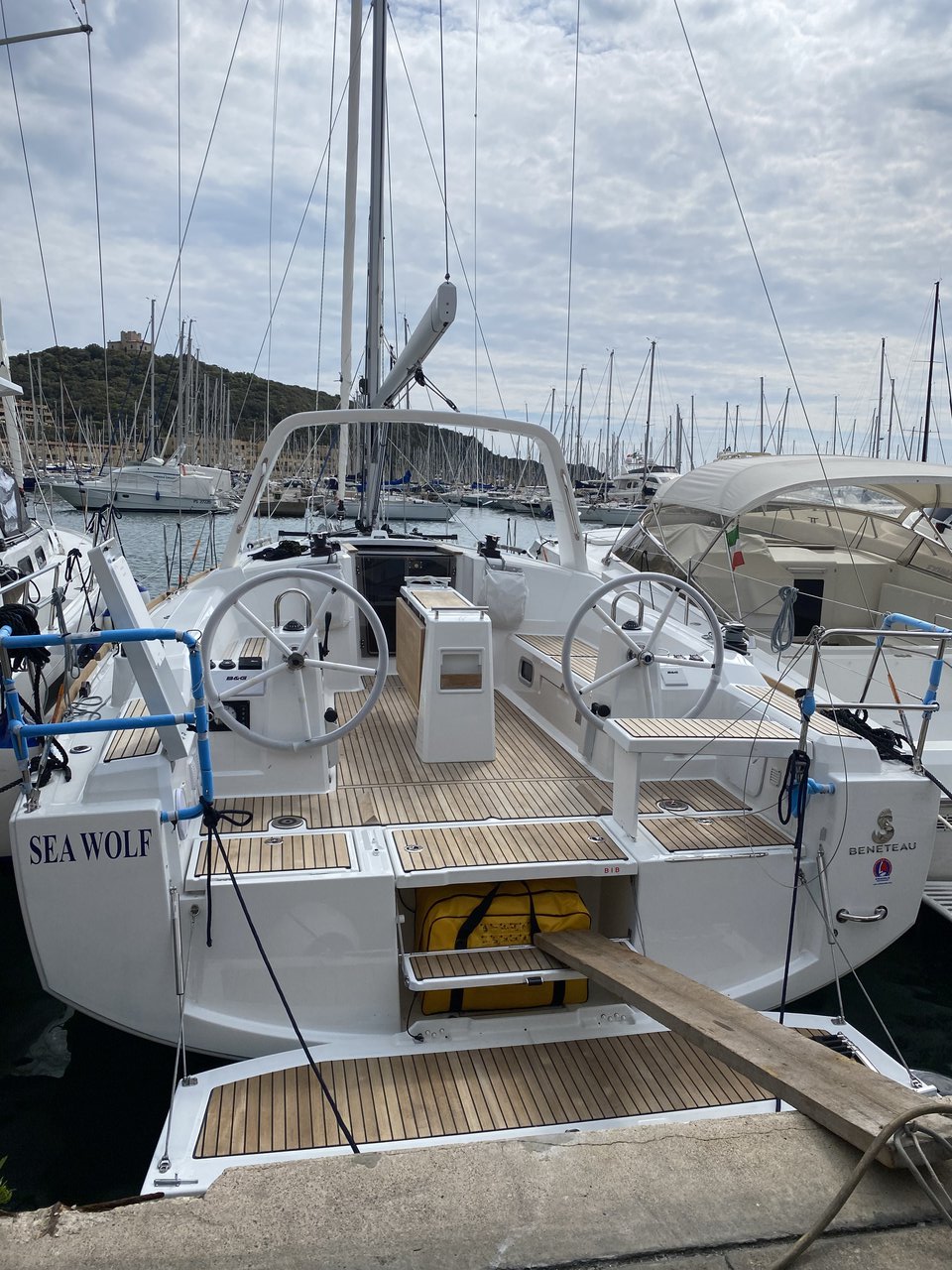 Oceanis 38.1 — photo 1