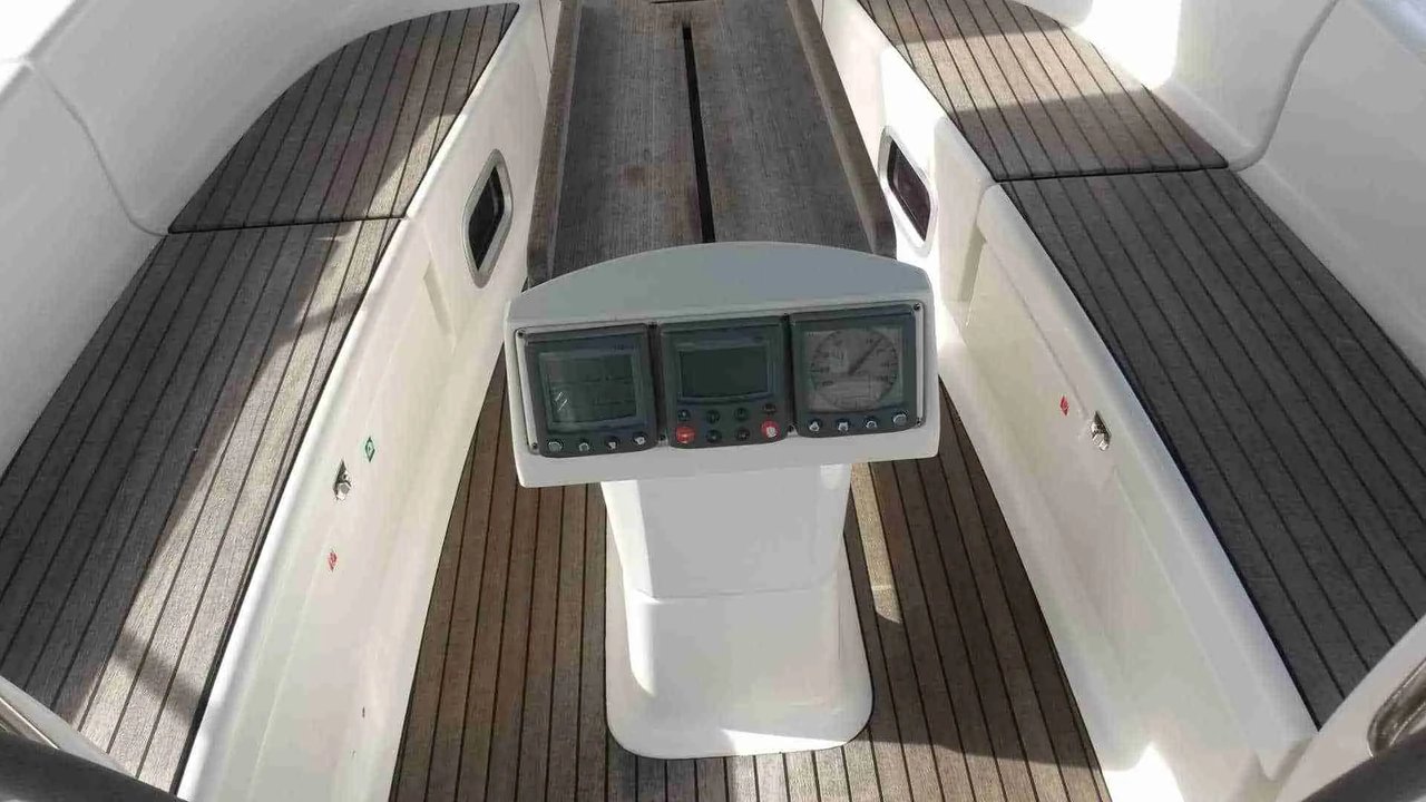 Bavaria Cruiser 40 — photo 3