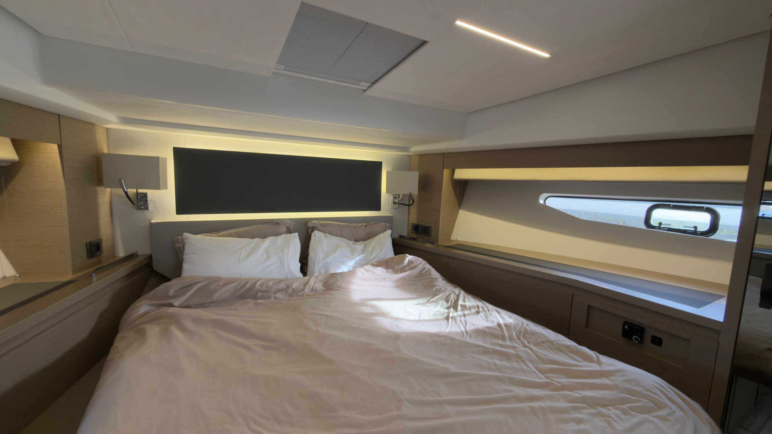 Prestige 590 Flybridge - 3 + 1 cab. — photo 10