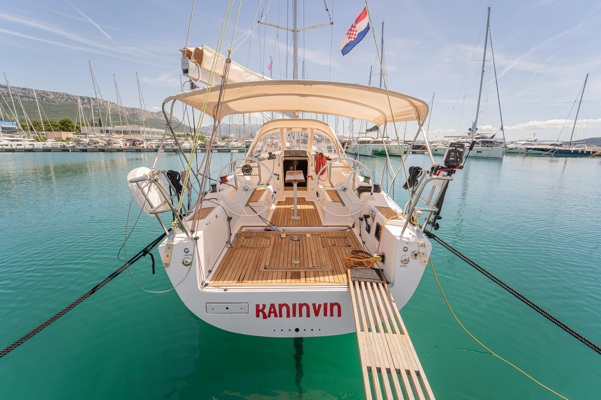 Salona 38 — photo 11