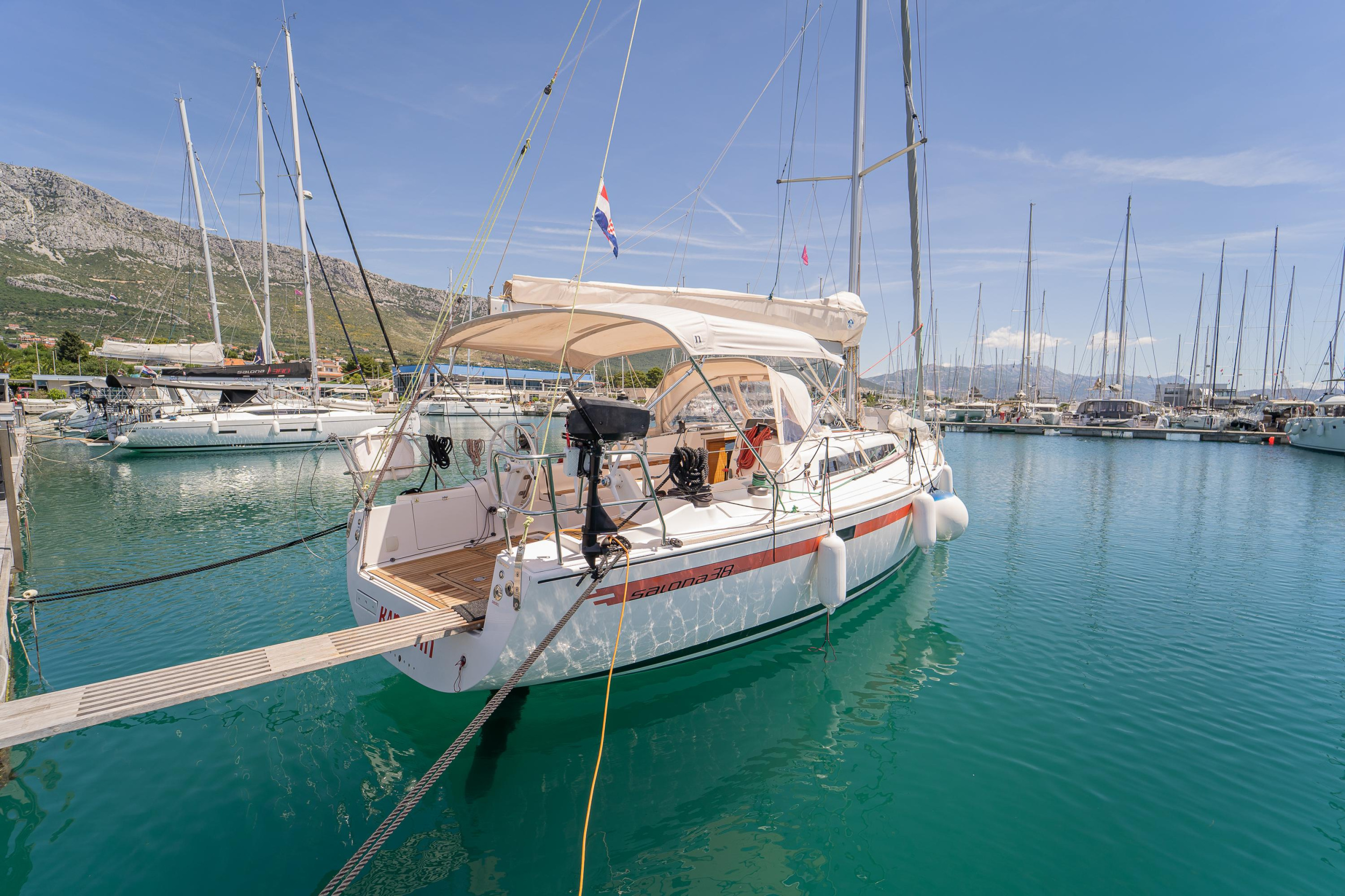 Salona 38 — photo 12