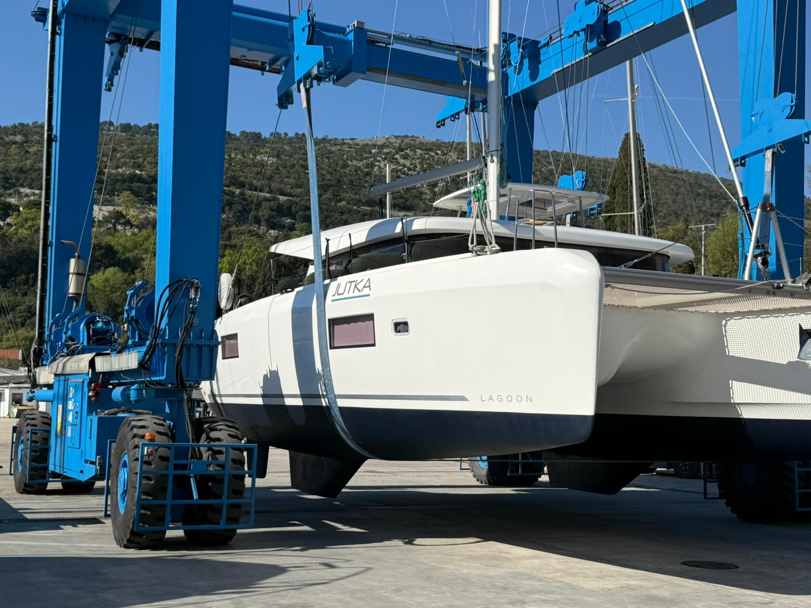Lagoon 42 OW — photo 4