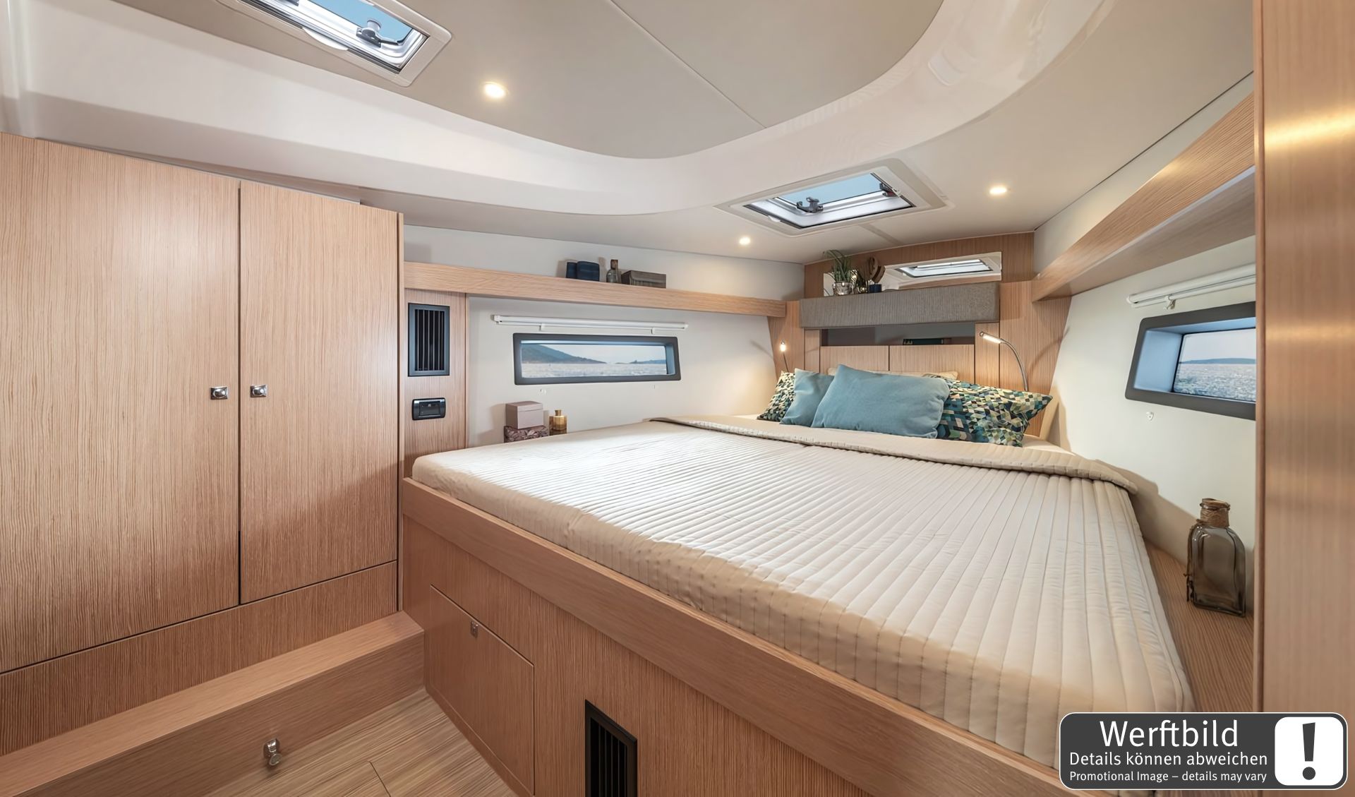 Bavaria C42 — photo 14
