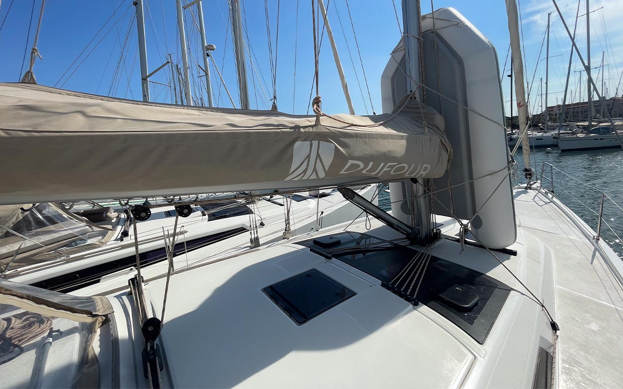 Dufour 430 — photo 17