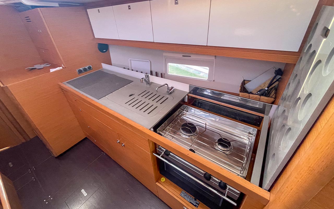 Dufour 430 — photo 21
