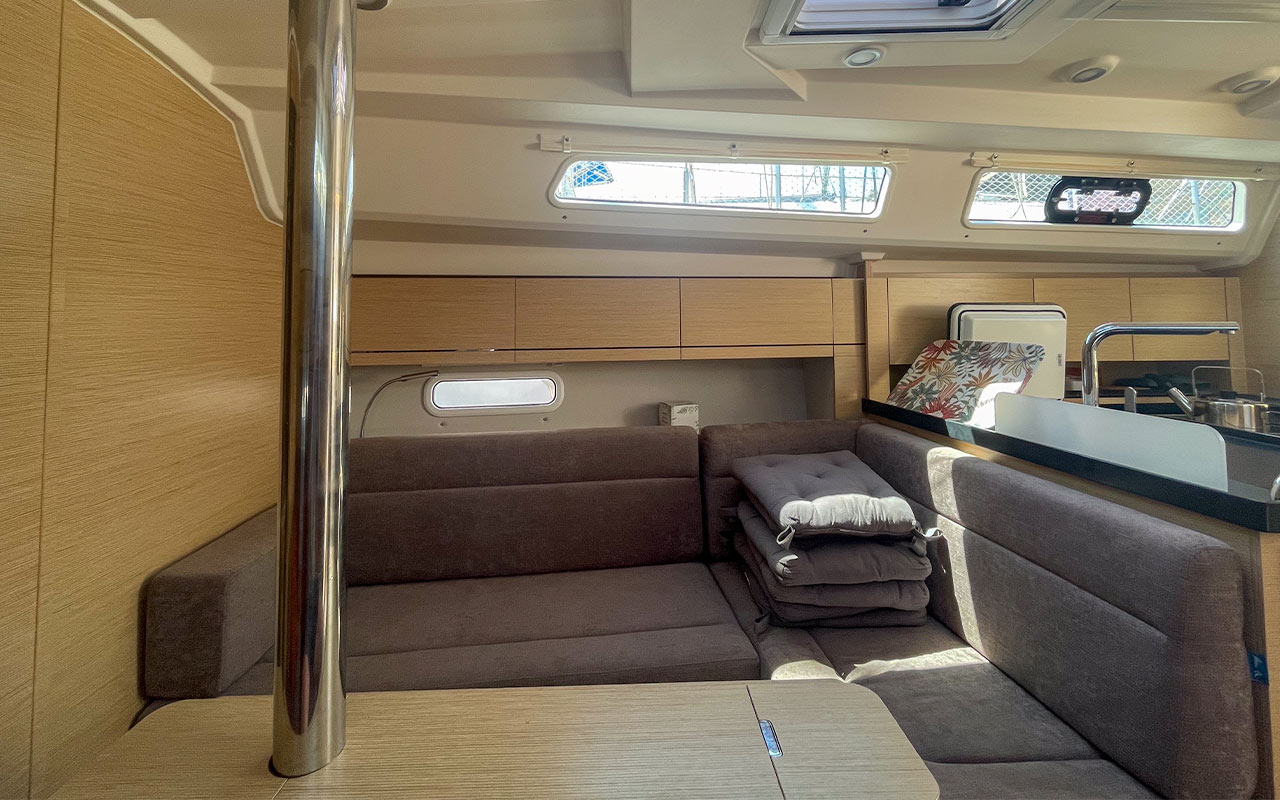 Hanse 348- 3 cab. — photo 9