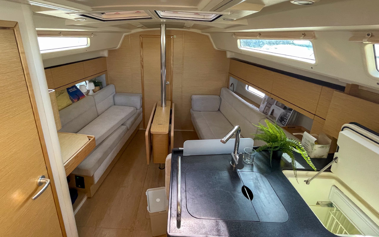 Hanse 348- 3 cab. — photo 6
