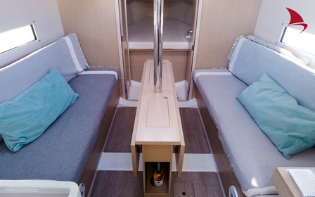 Oceanis 30.1 — photo 9