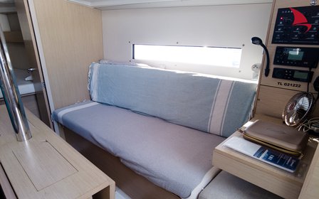 Oceanis 30.1 — photo 11