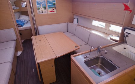 Dufour 390 GL — photo 12