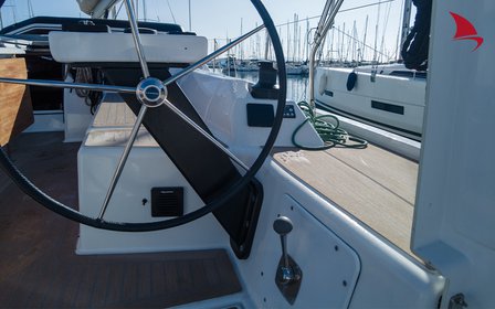 Dufour 430 - 3 cab. — photo 13