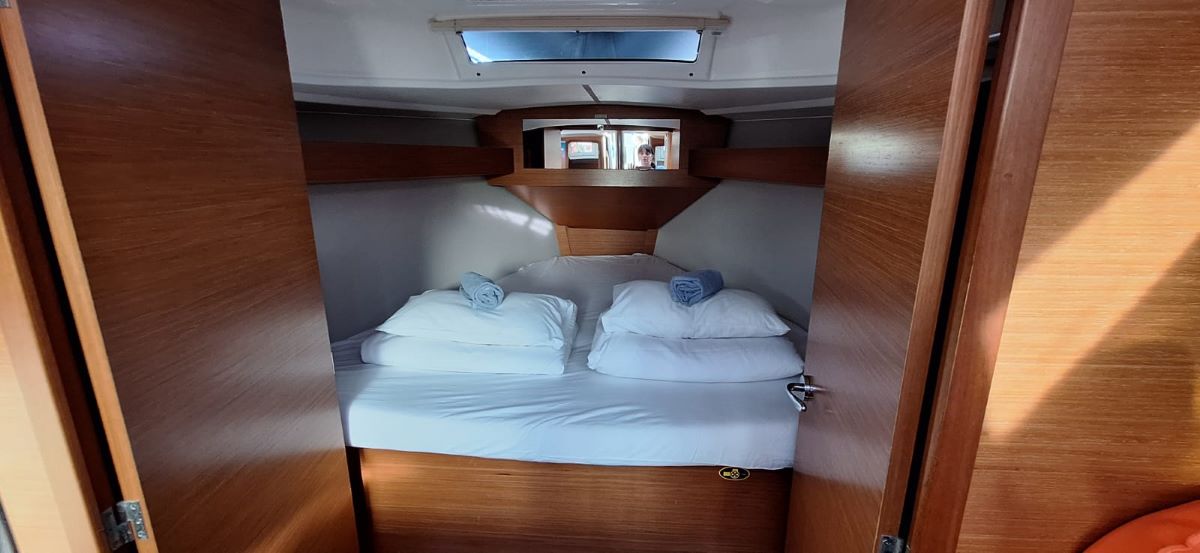 Dufour 360 GL - 3 cab. — photo 7