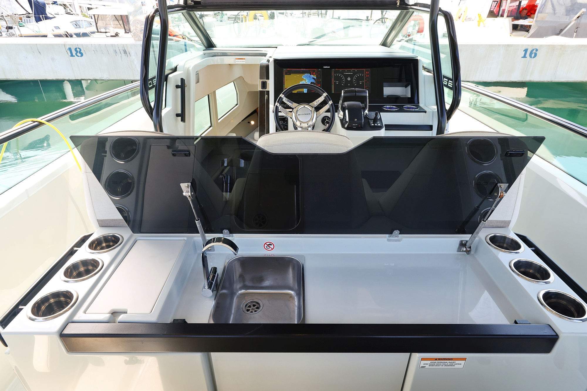 Saxdor 320 GTO — photo 23