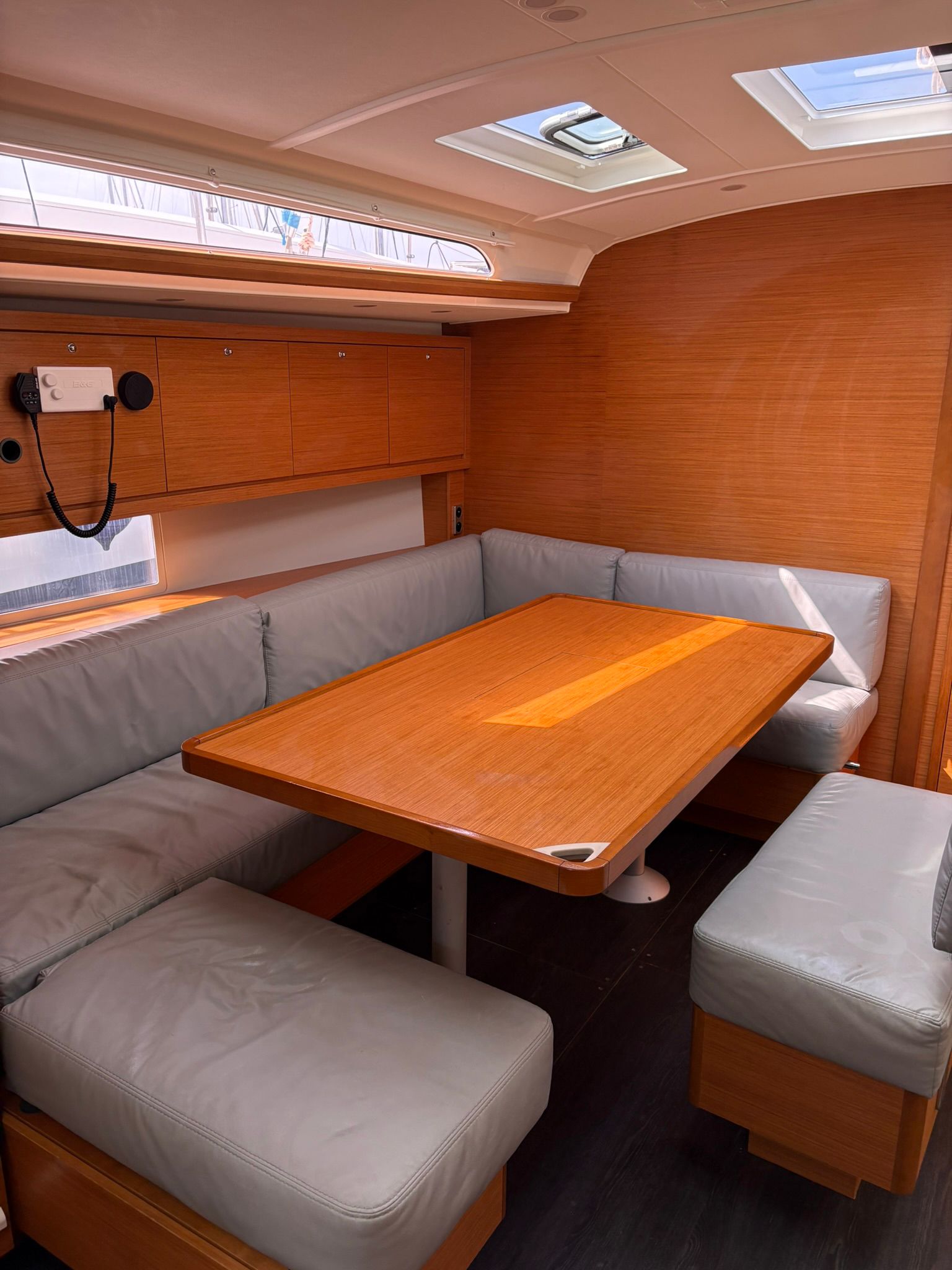 Dufour 470 - 4 + 1 cab. — photo 4