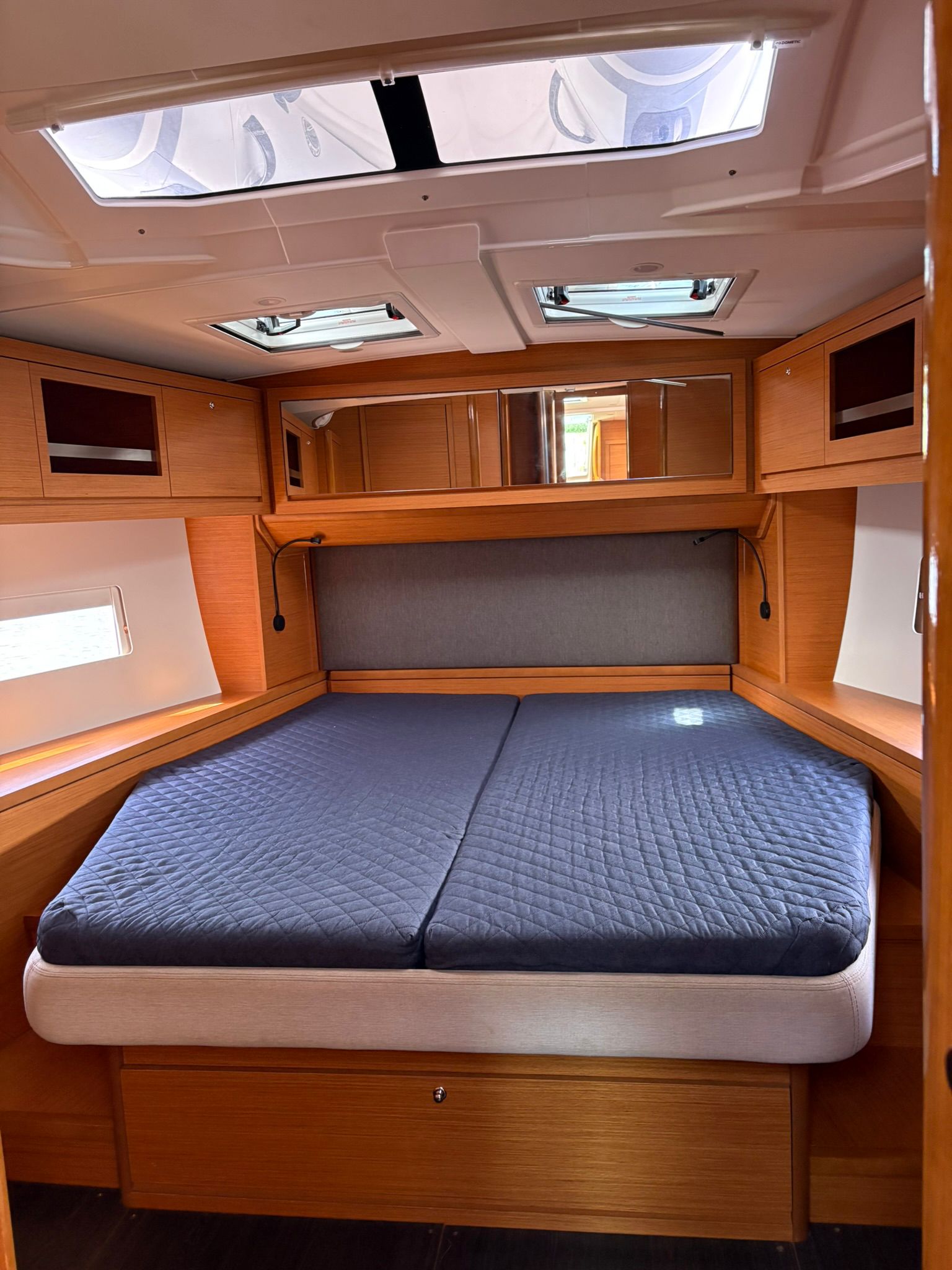 Dufour 470 - 4 + 1 cab. — photo 6