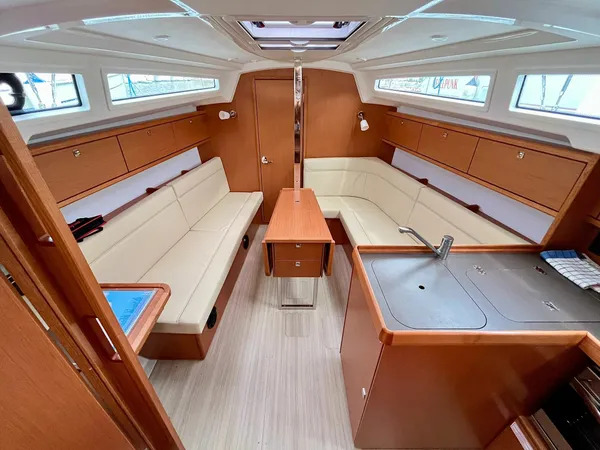 Bavaria Cruiser 34 - 2 cab. — photo 8