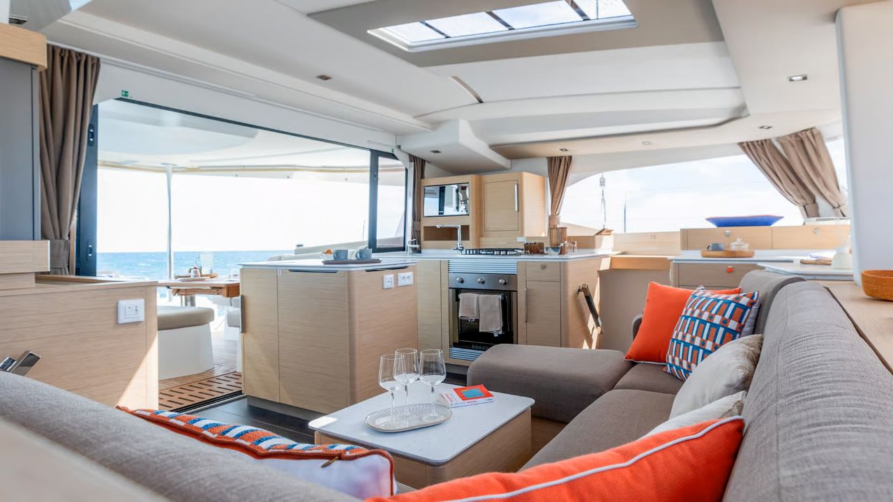 Fountaine Pajot FP 44 Maestro - 3 + 2 cab. — photo 6