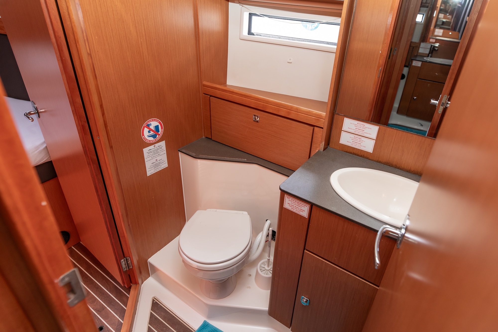 Bavaria Cruiser 56 - 5 + 1 cab. — photo 21