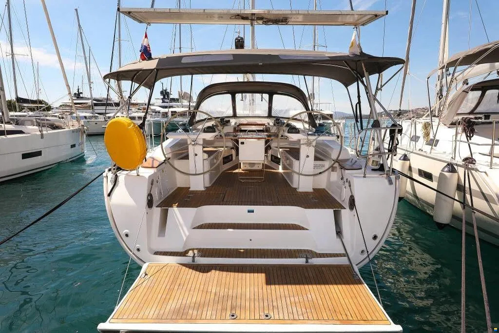 Bavaria Cruiser 45 - 4 cab. — photo 17
