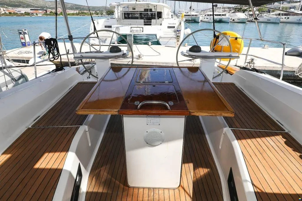 Bavaria Cruiser 45 - 4 cab. — photo 21