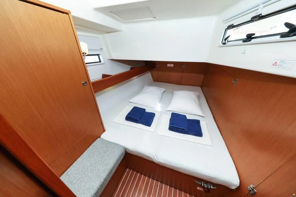 Bavaria Cruiser 45 - 4 cab. — photo 35