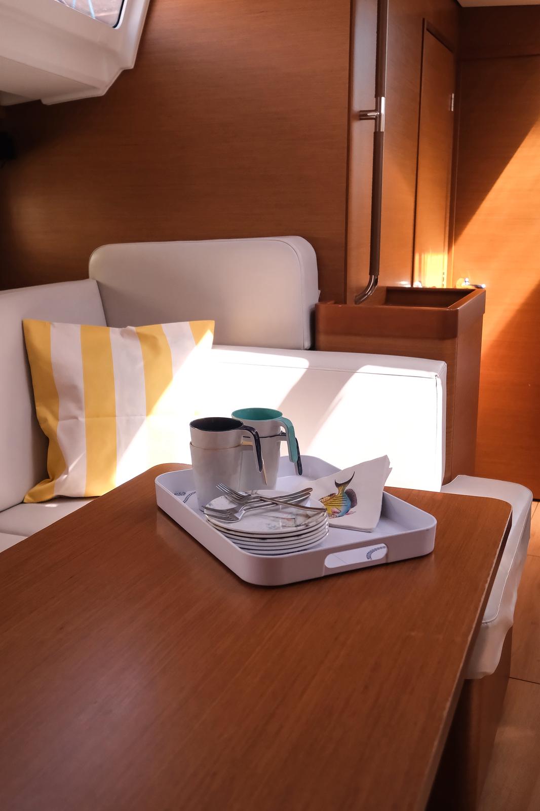 Sun Odyssey 440 - 4 cab. — photo 18
