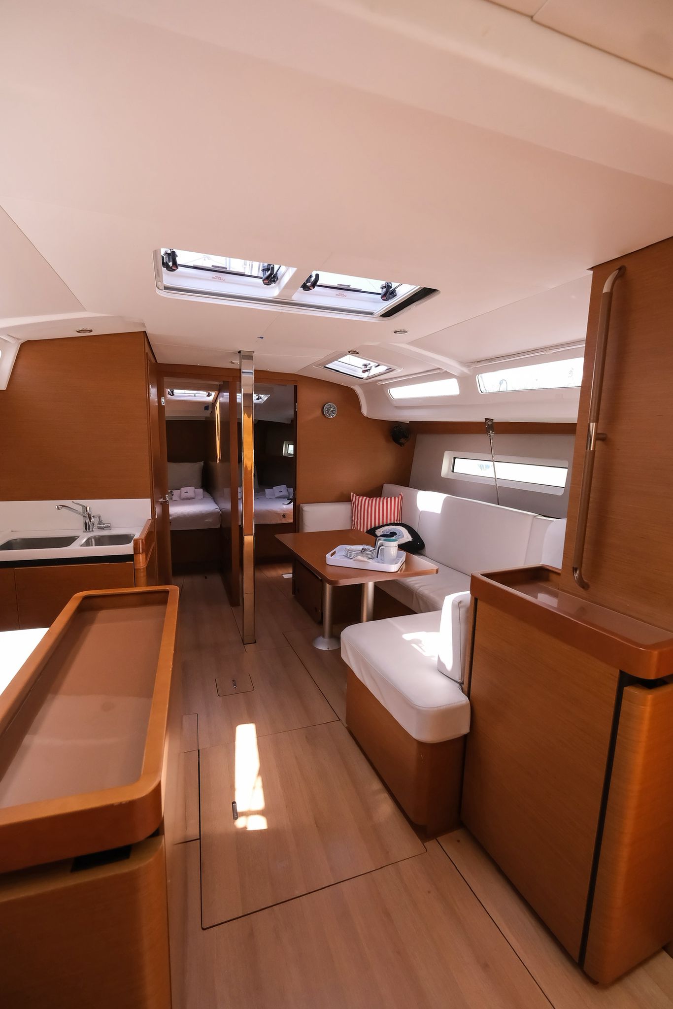 Sun Odyssey 440 - 4 cab. — photo 22