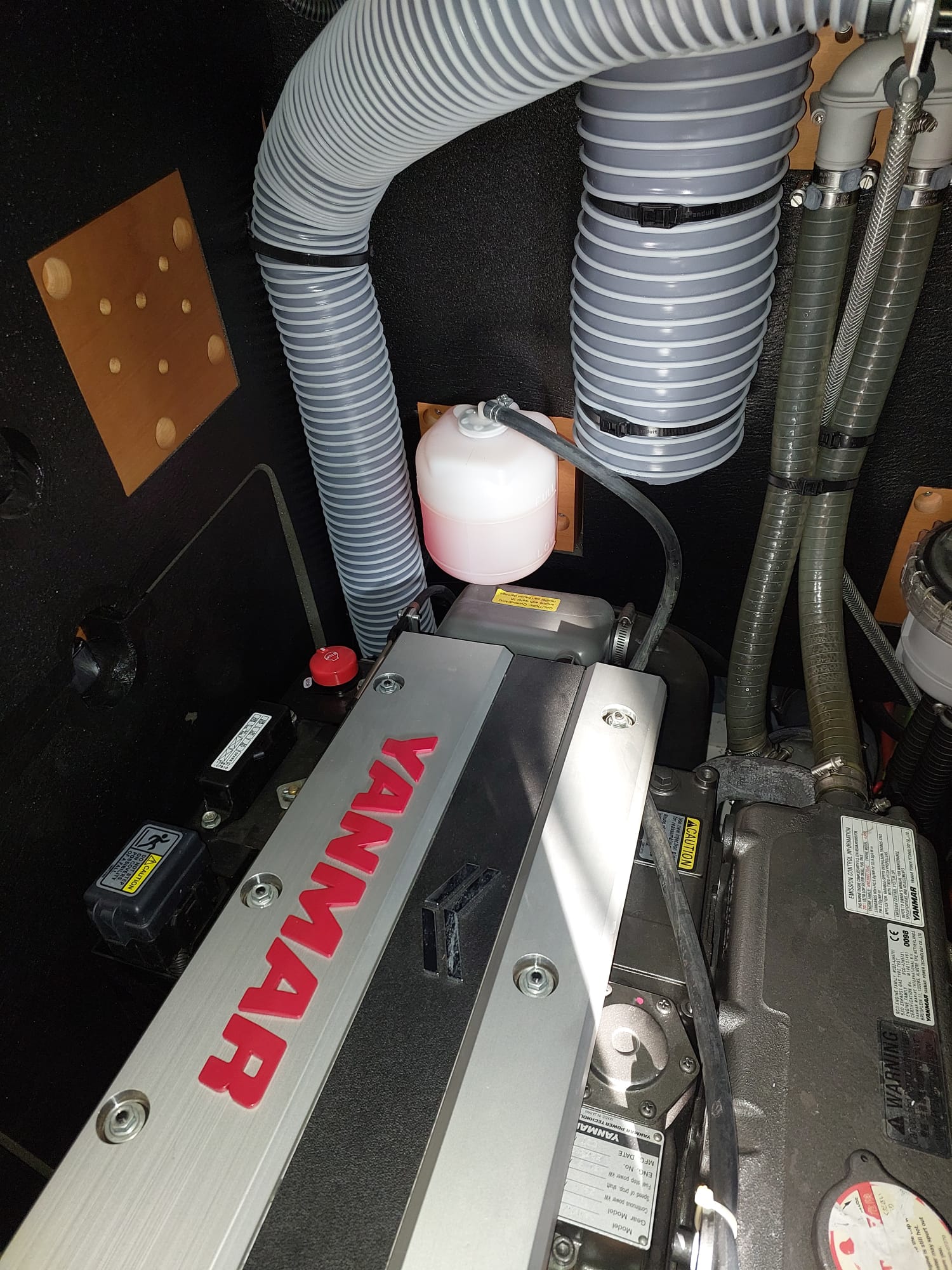 Sun Odyssey 440 - 4 cab. — photo 3