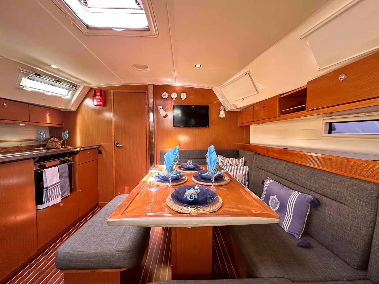 Bavaria Cruiser 40 — photo 16
