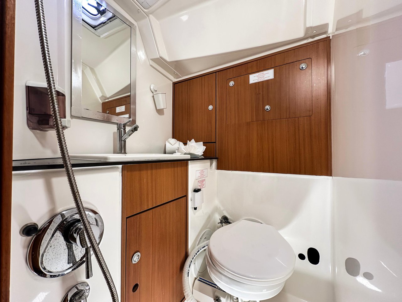 Bavaria Cruiser 40 — photo 22