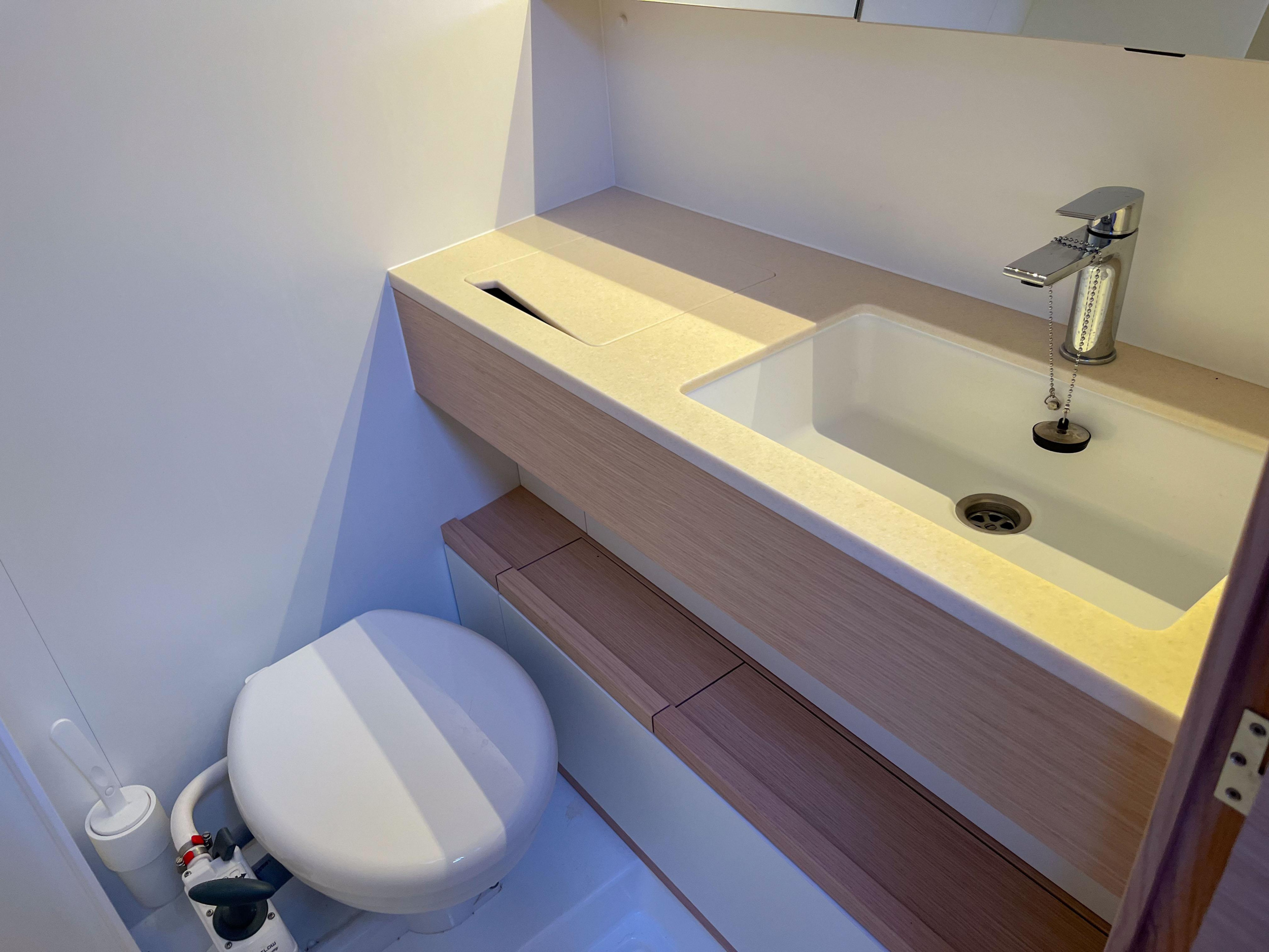 Dufour 41 - 3 cab. — photo 11