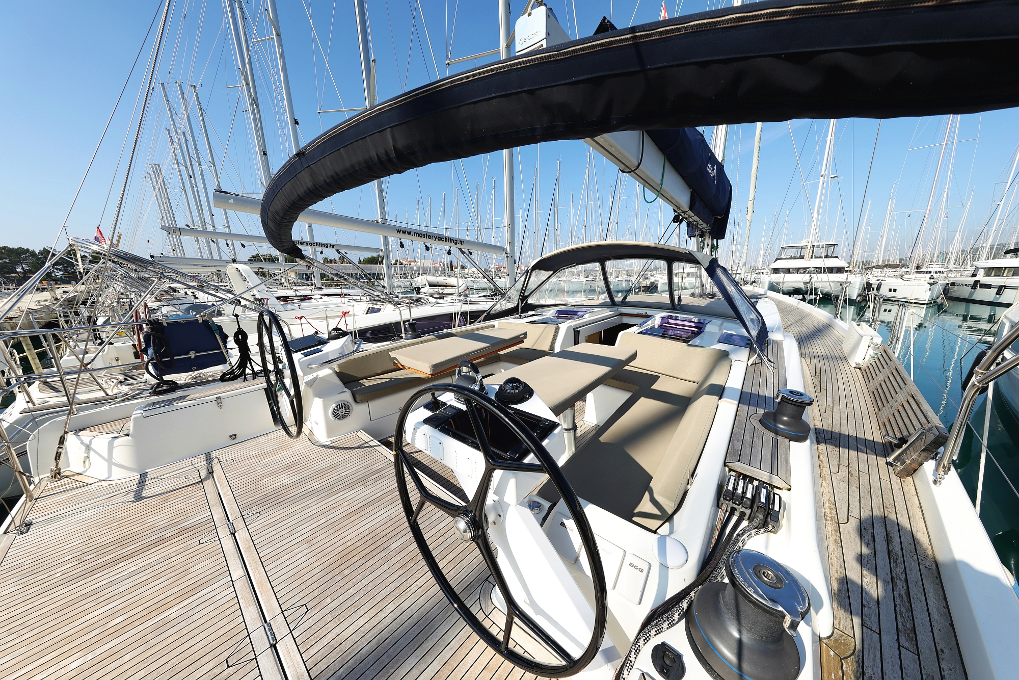 Hanse 575 - 5 + 1 cab. — photo 6