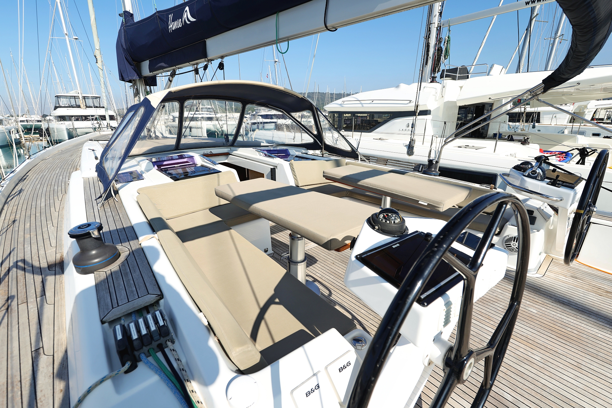 Hanse 575 - 5 + 1 cab. — photo 14