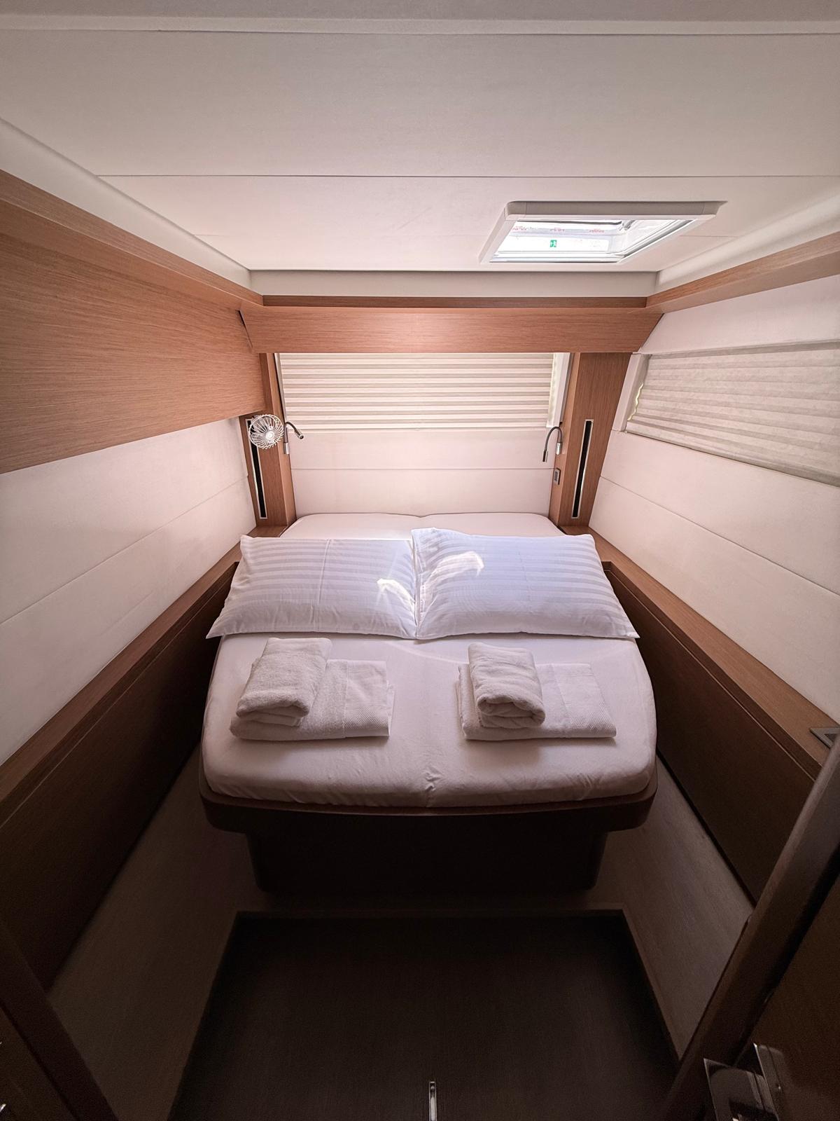 Lagoon 50 - 6 + 2 cab. — photo 12