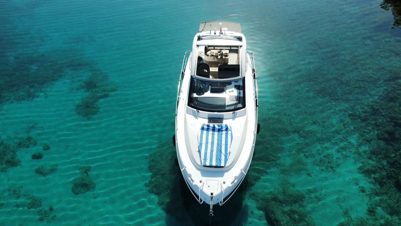 Bavaria 33 Sport HT — photo 3